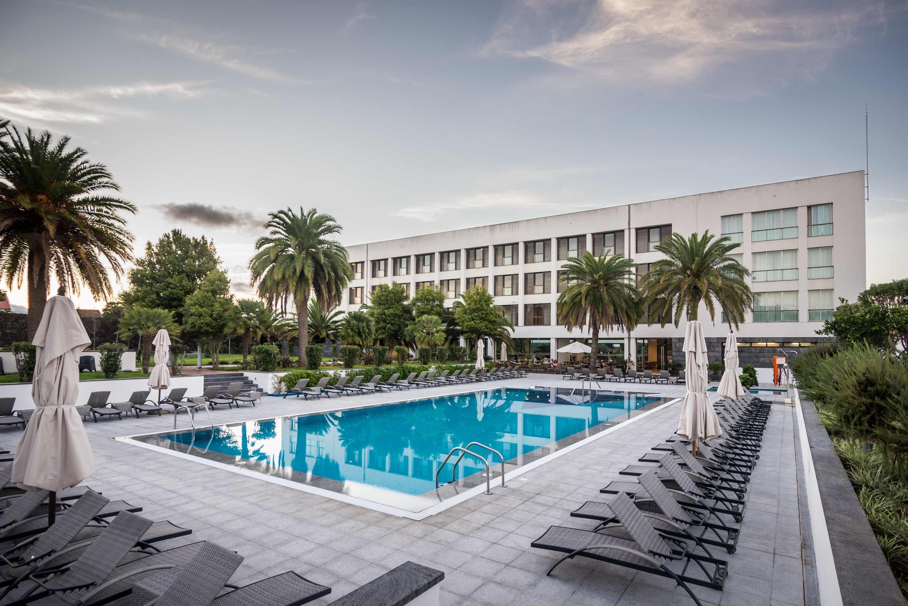 Azoris Royal Garden Leisure & Conference Hotel — Ponta Delgada — photo 2