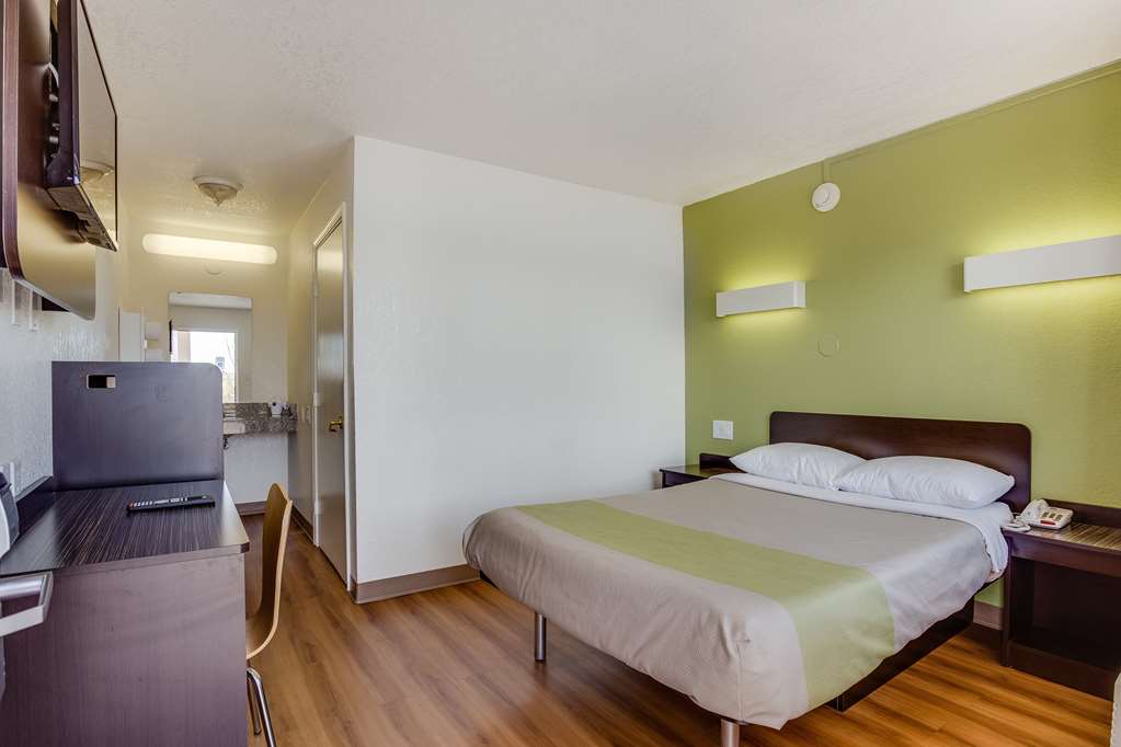 Motel 6 El Paso TX West - photo 22