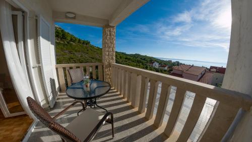 White Stone Villa 43 — 4-Star Luxury Hotel in Baska Voda, Croatia
