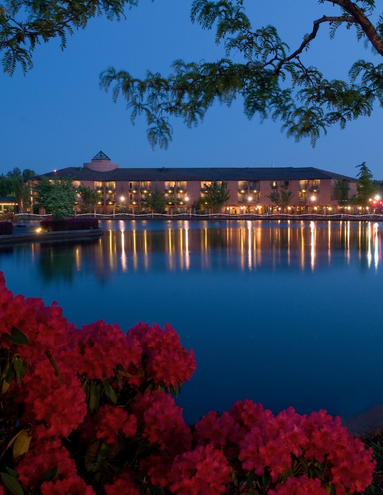 Century Hotel - last minute hotel in Tualatin