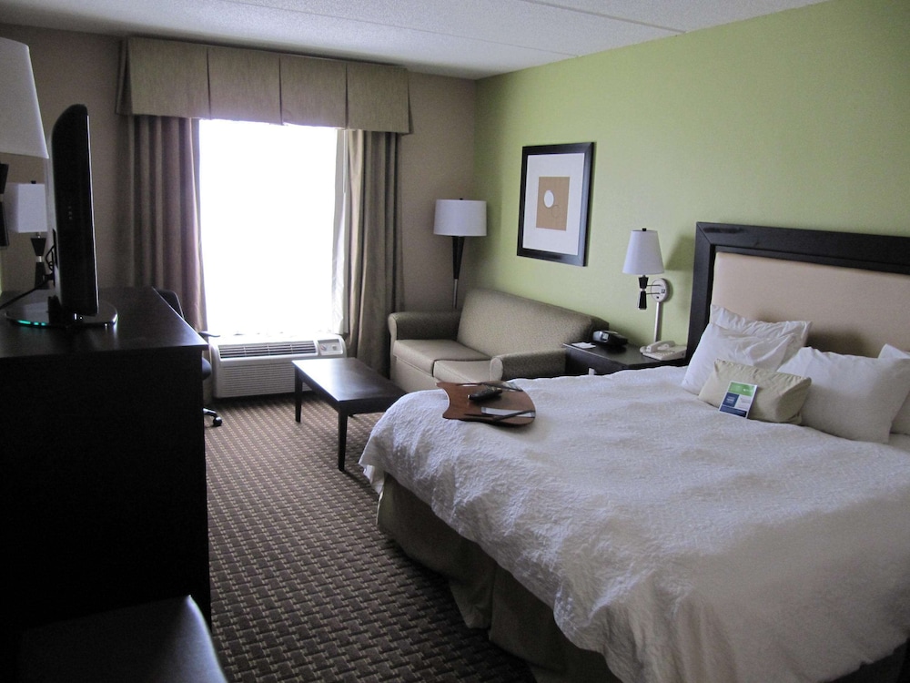 Hampton Inn Lindale Tyler - photo 12