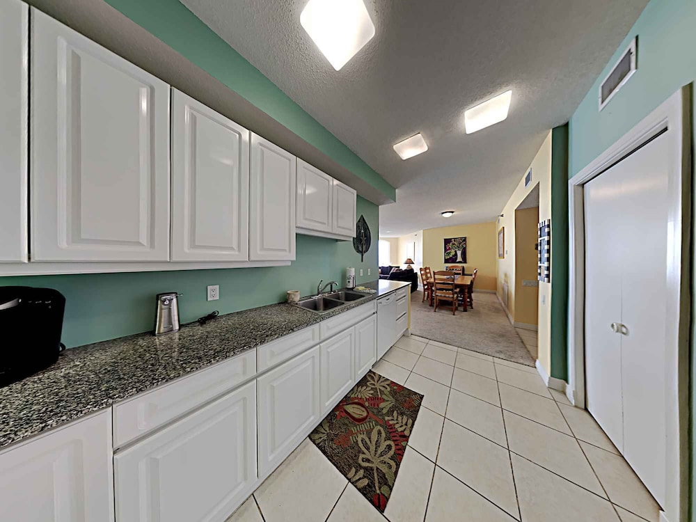 Beach Colony Resort East by Southern Vacation Rentals - photo 8