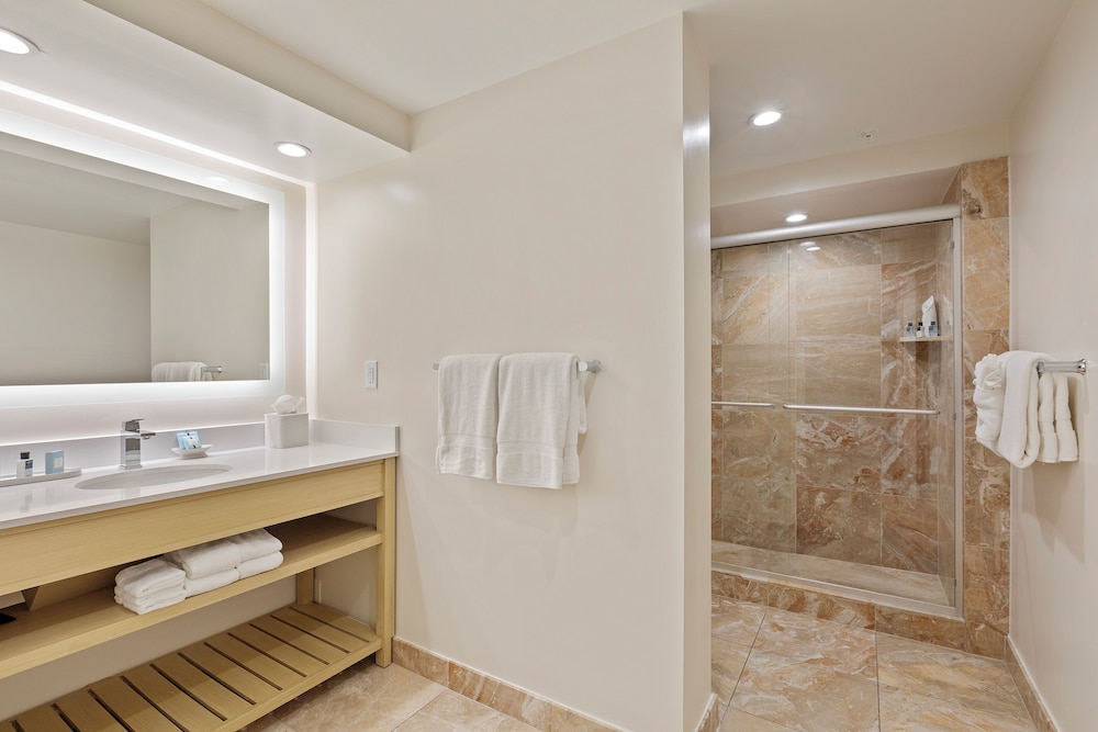 Opal Grand Oceanfront Resort & Spa - photo 67