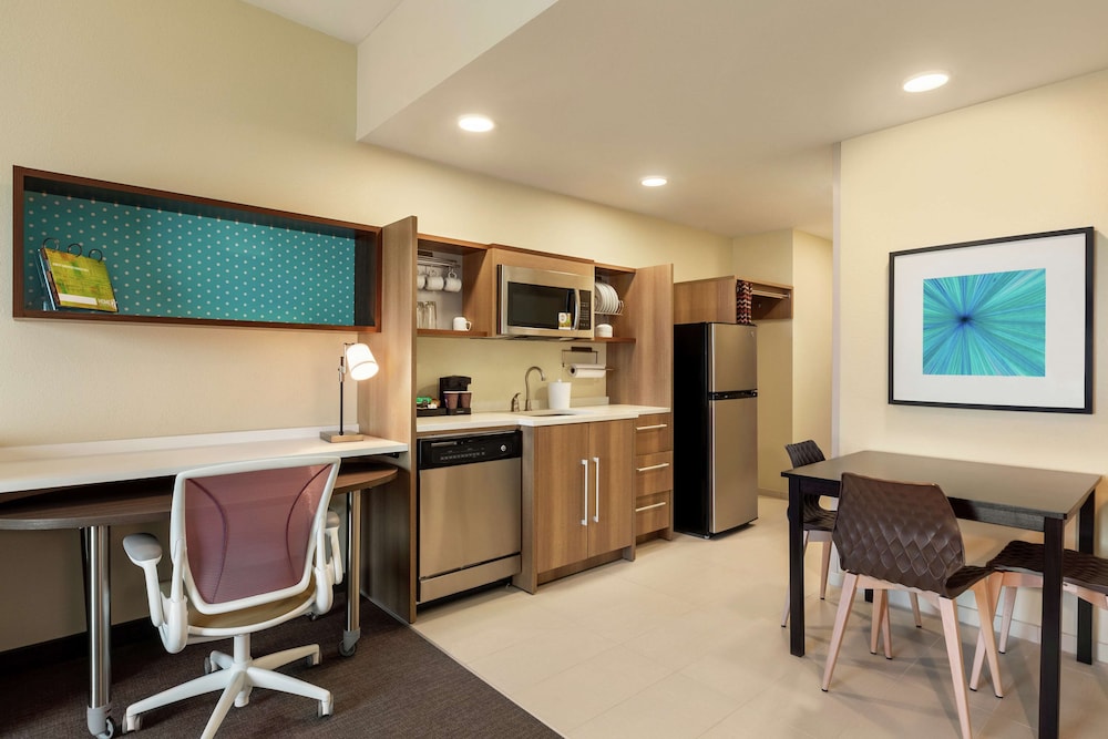 Home2 Suites by Hilton Statesboro - photo 12