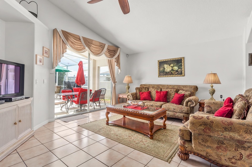 637 Aster dr - last minute hotel in Davenport