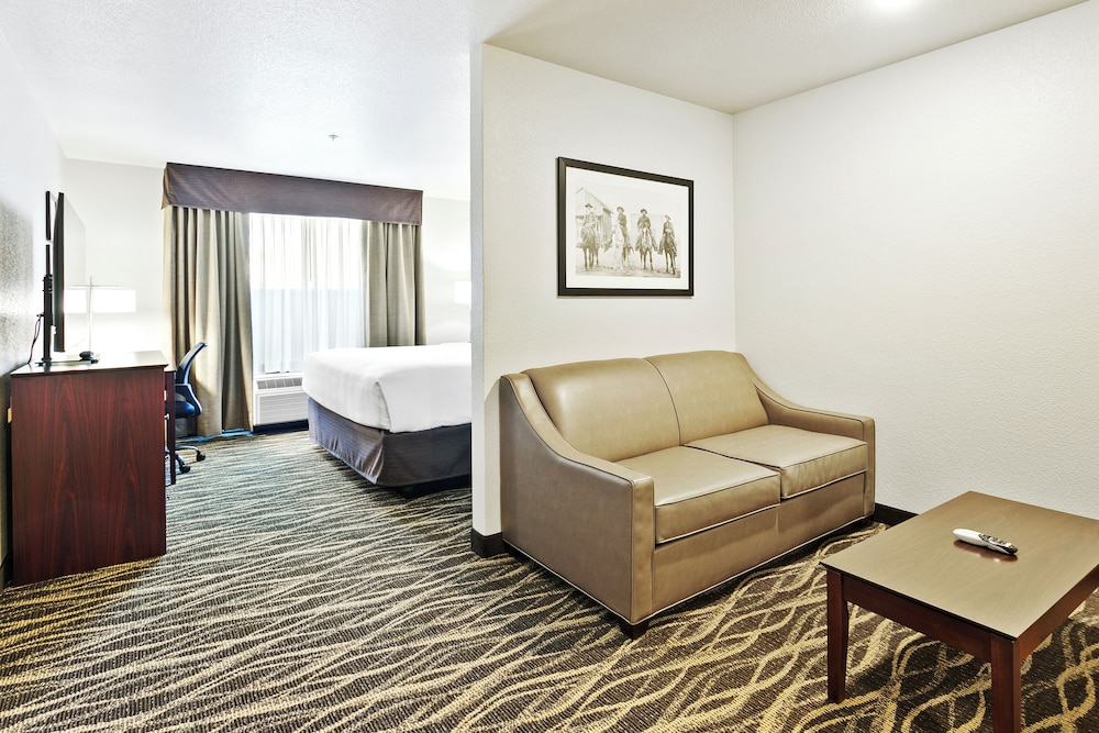 Cobblestone Hotel & Suites Wickenburg - photo 25