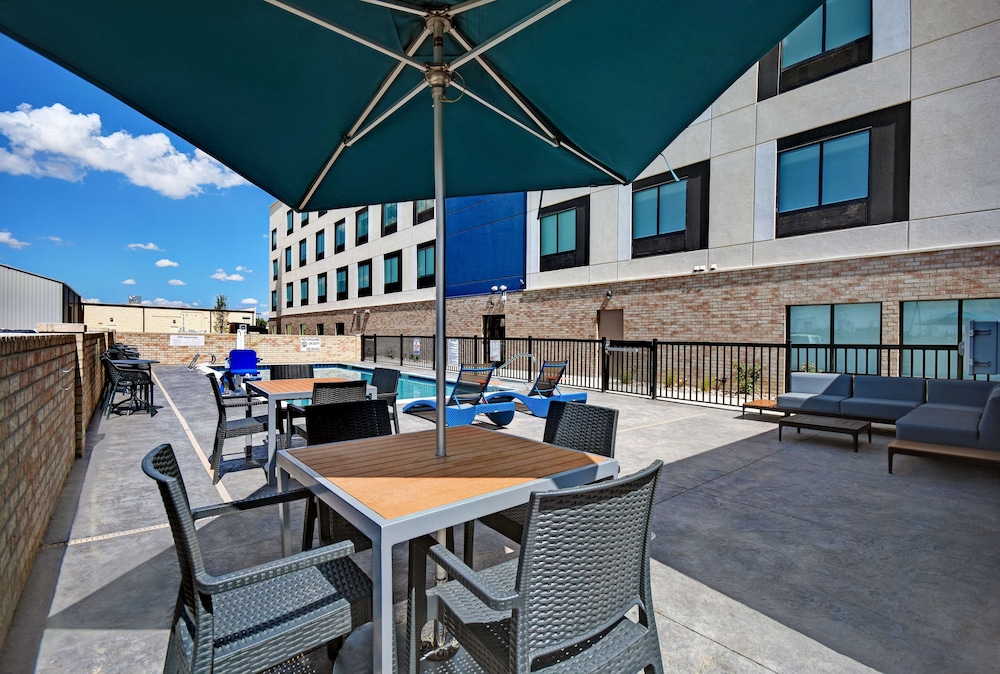 Hampton Inn Midland South - photo 20