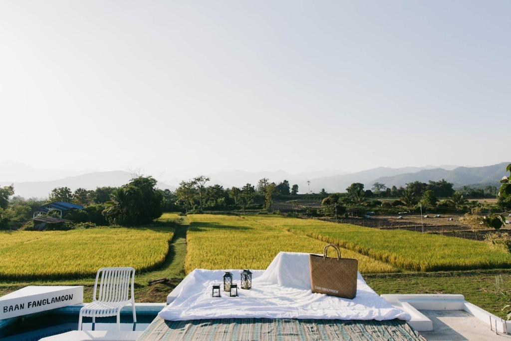 Baanfanglamoon - carbon neutral hotel in Fang