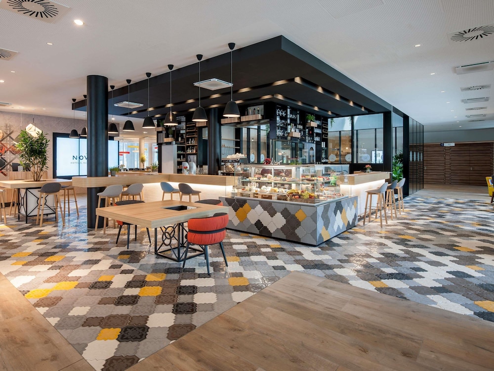 מזון ומשקאות