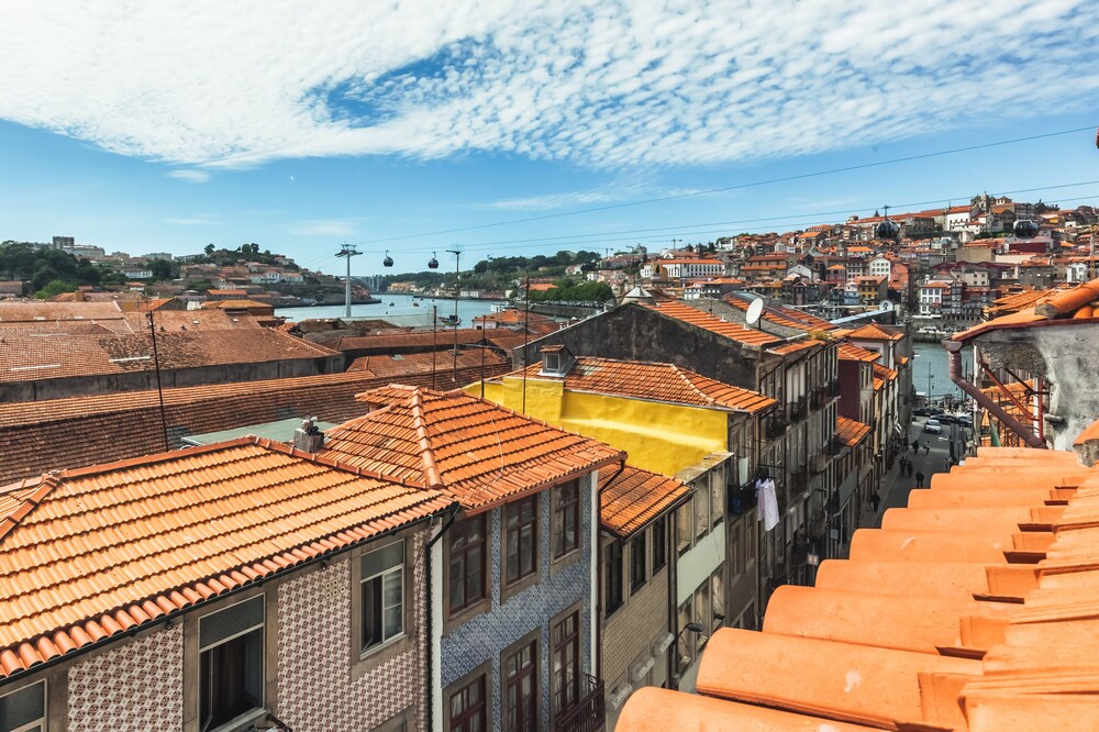 North Star Flats Ribeira & Cellars — 4-Star Luxury Hotel in Vila Nova De Gaia, Portugal