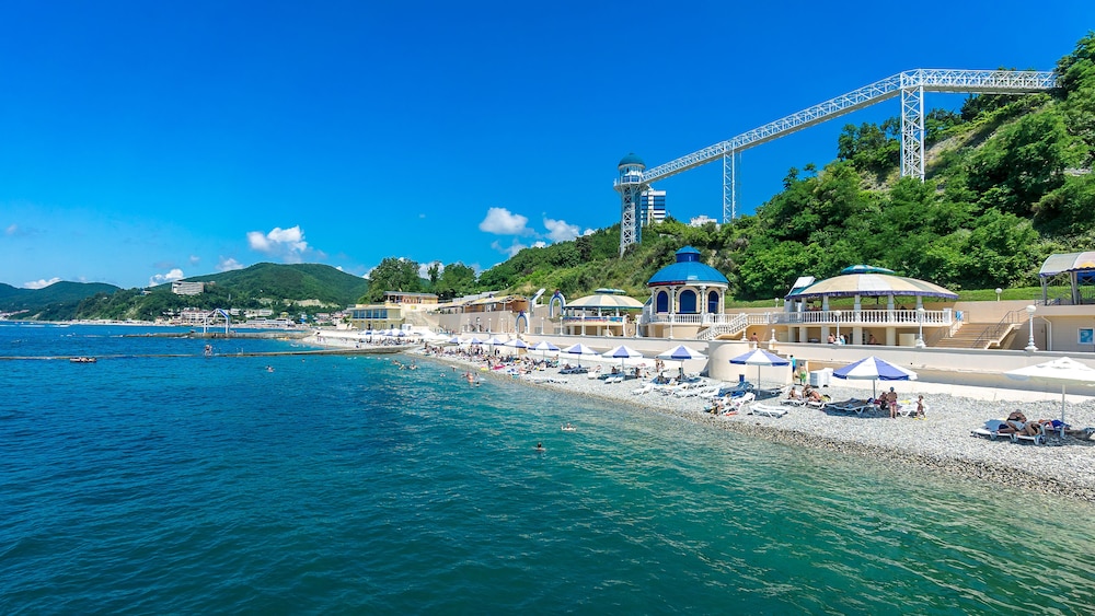 AZIMUT Hotel Prometey Nebug Tuapse in Nebug, Russia