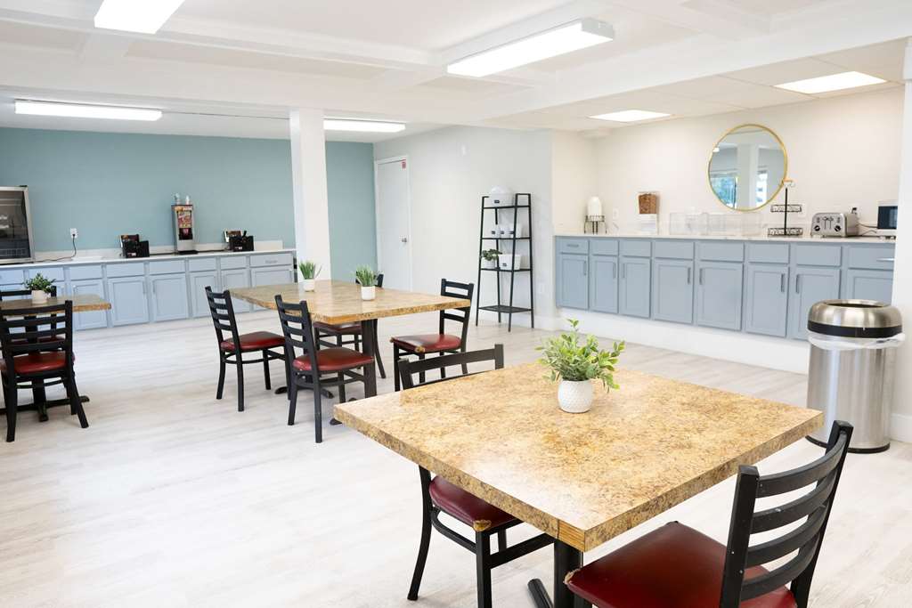 Rodeway Inn Clearwater Central - photo 15