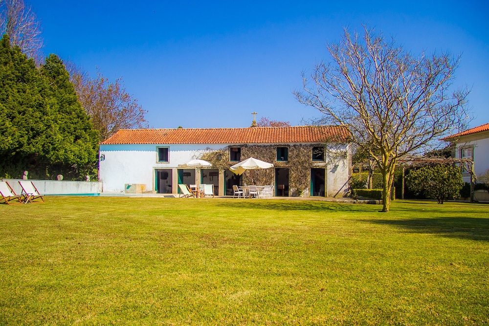 Liiiving in Ofir Manor Pool House — 4-Star Luxury Hotel in Esposende, Portugal