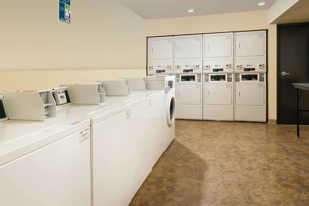 WoodSpring Suites Louisville Jeffersontown - photo 12