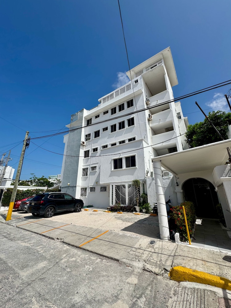 Hotel Farallon Inn - last minute hotel in Cancun