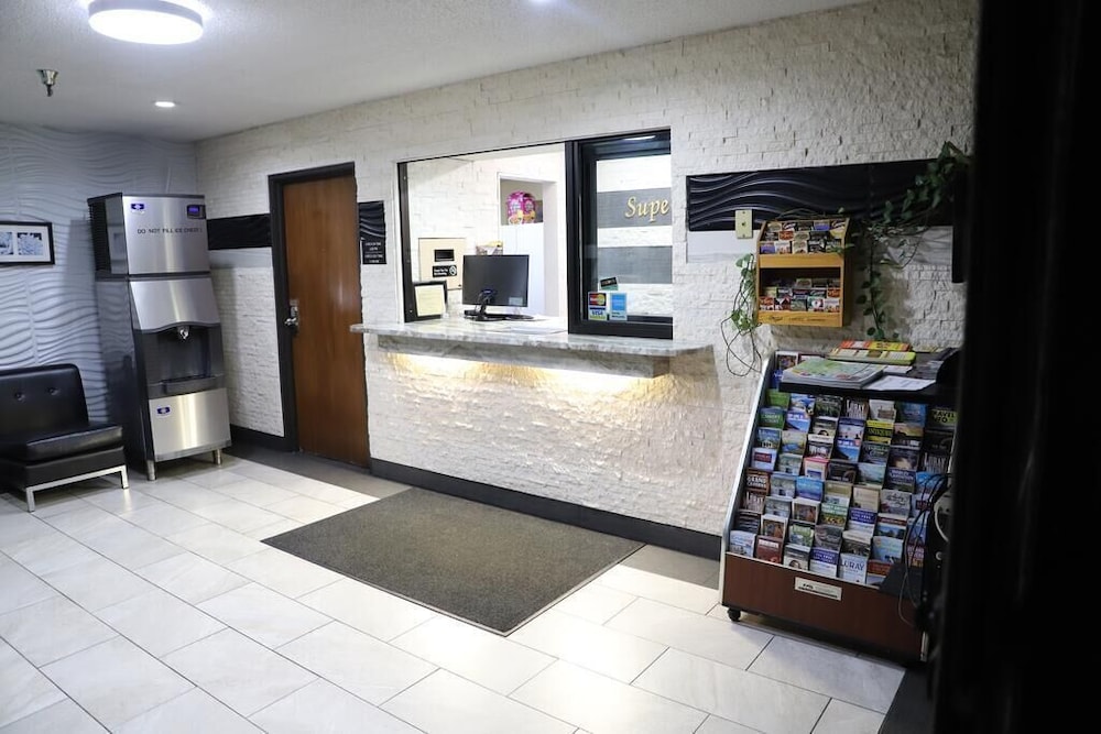 Super 8 by Wyndham Richmond Airport VA - photo 2