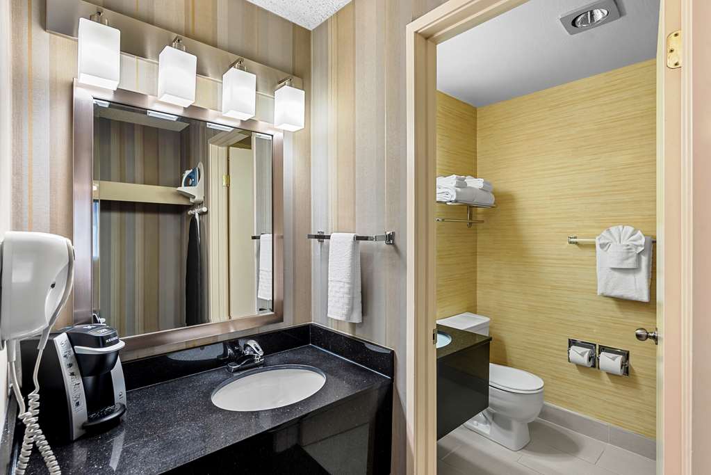 Best Western Cascadia Inn - photo 24