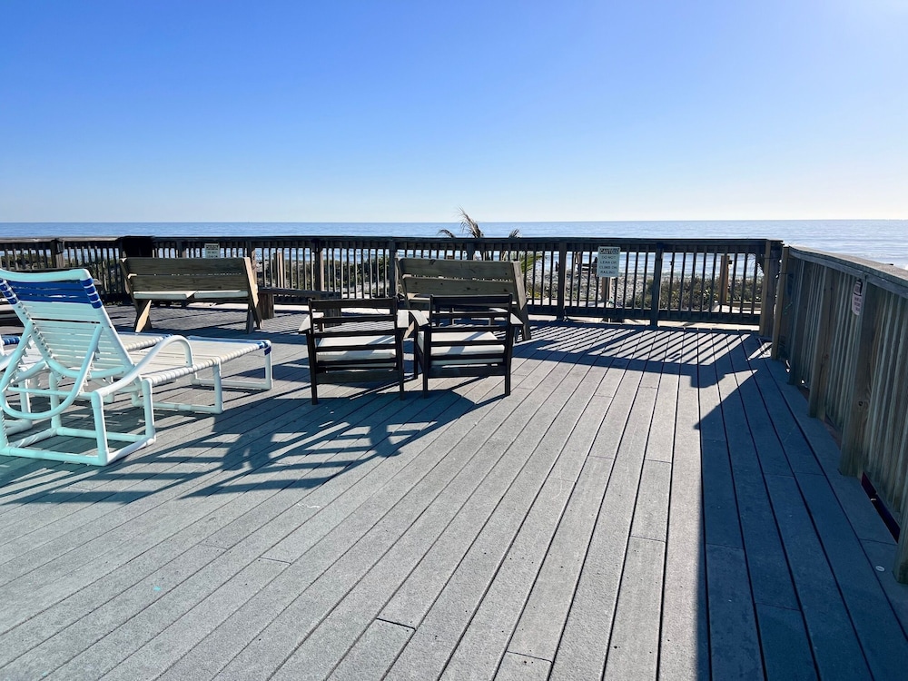 Anthony's on the Beach - photo 27