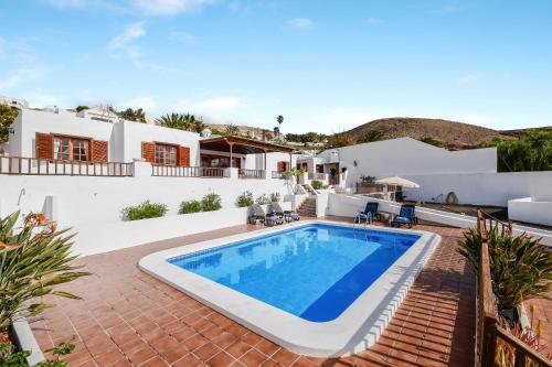 Villa Casa Concha — 4-Star Luxury Hotel in Teguise, Spain