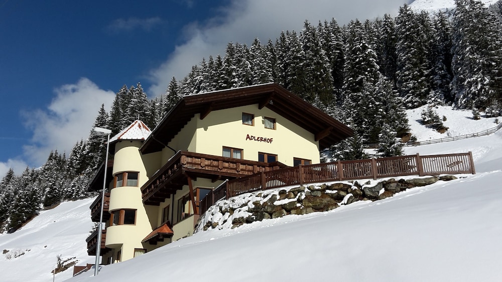 Adlerhof — 4-Star Luxury Hotel in Sankt Leonhard, Austria