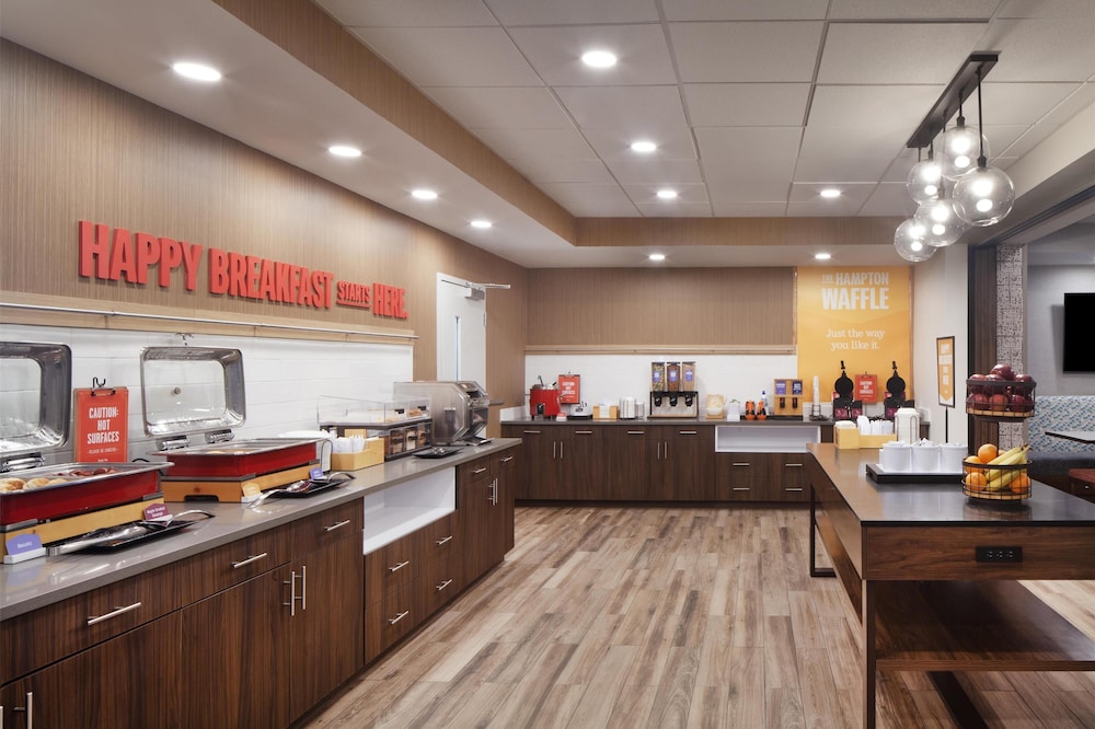 Hampton Inn by Hilton Evergreen - photo 30