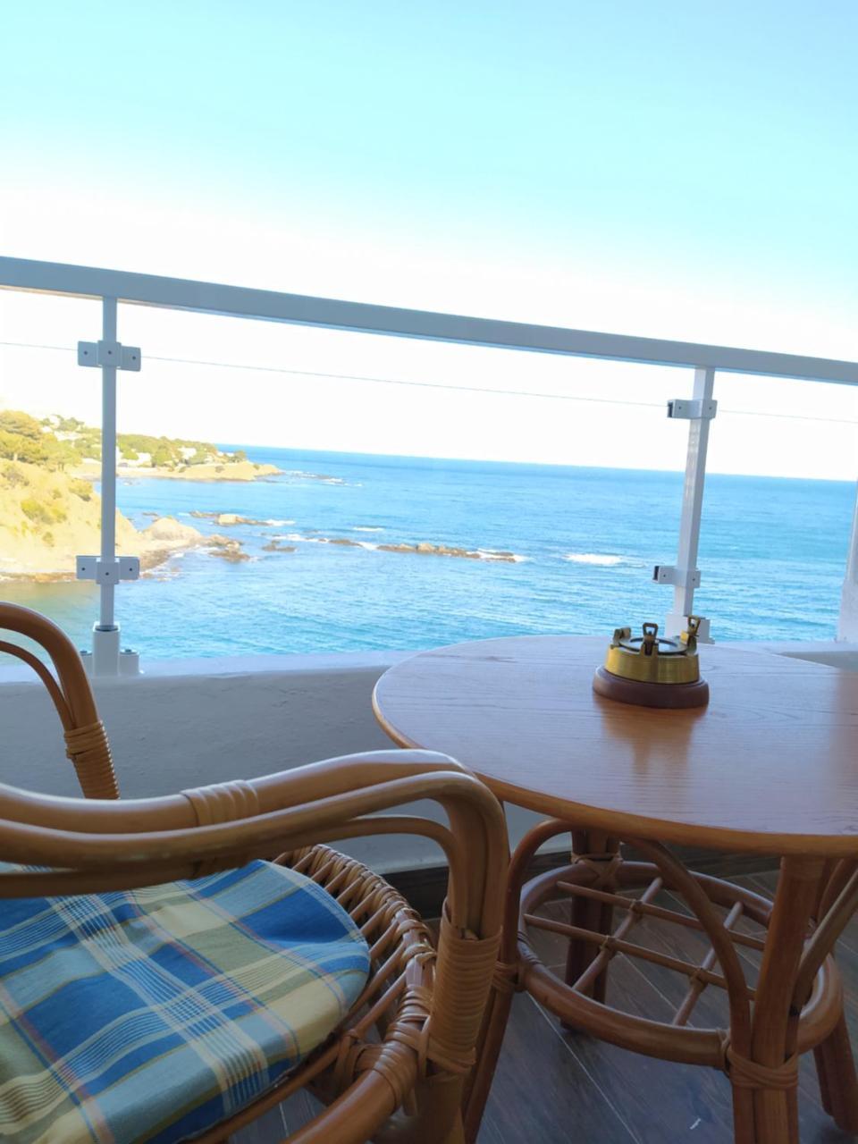 Ca la Nuri Pis 4 Vistas Al Mar — hotel in Llanca