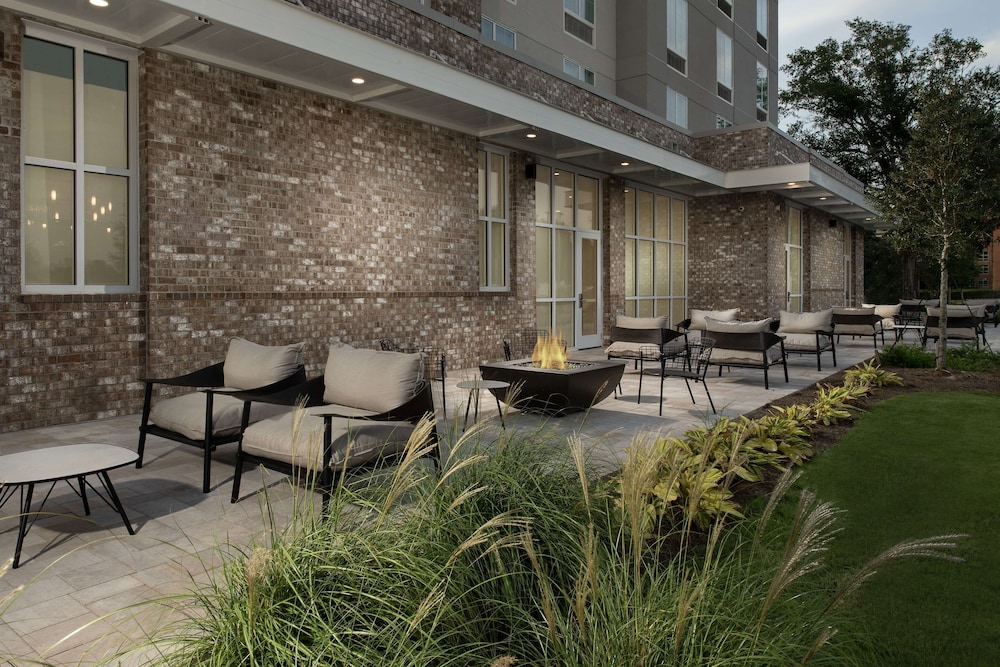 Hilton Garden Inn Pensacola Downtown - photo 38