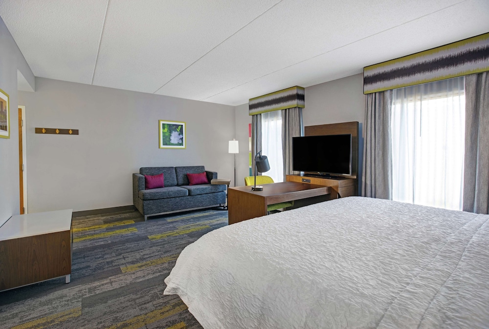 Hampton Inn & Suites Augusta West - photo 8