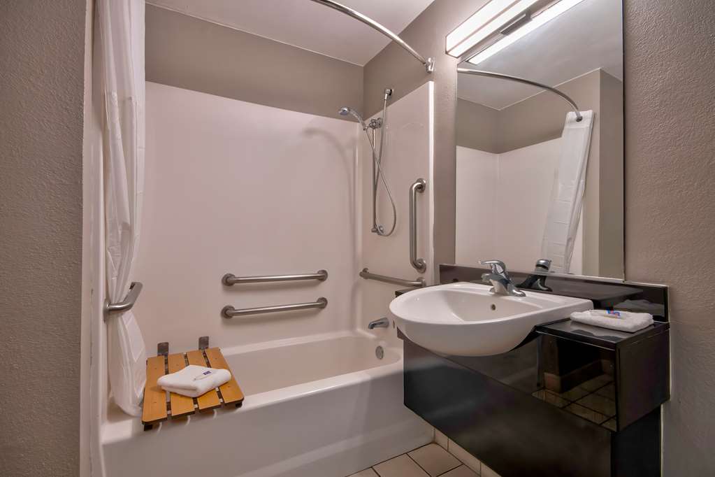 Motel 6 Albuquerque NM Midtown - photo 19