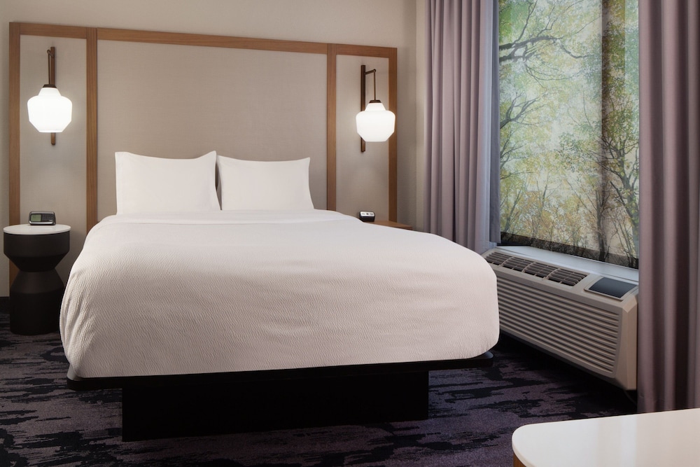 Fairfield Inn & Suites by Marriott Charleston - photo 14