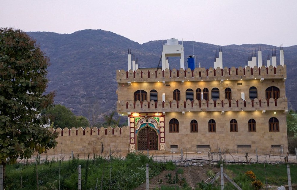 Hotel Vamdev Fort in Pushkar, India
