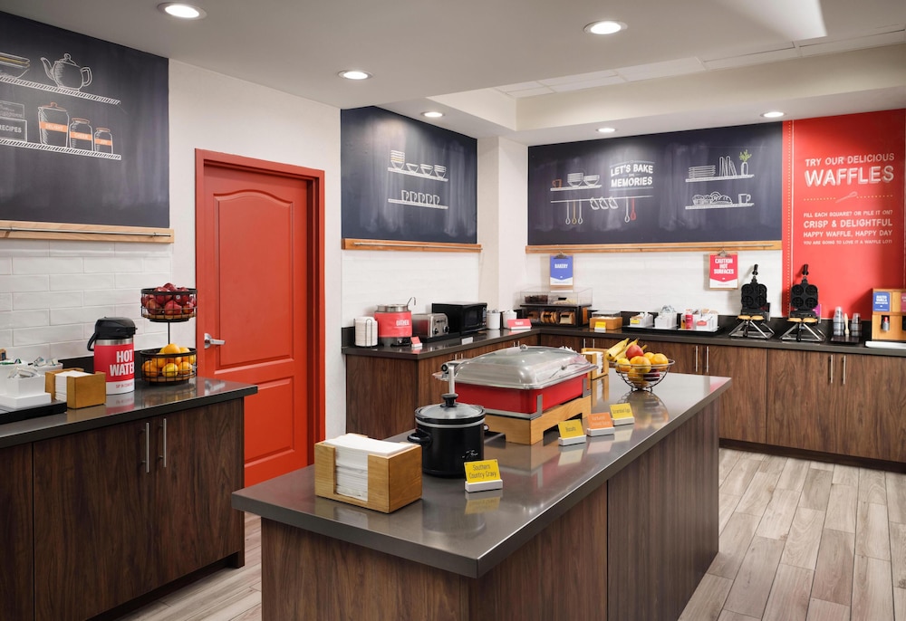 Hampton Inn Meridian - photo 36