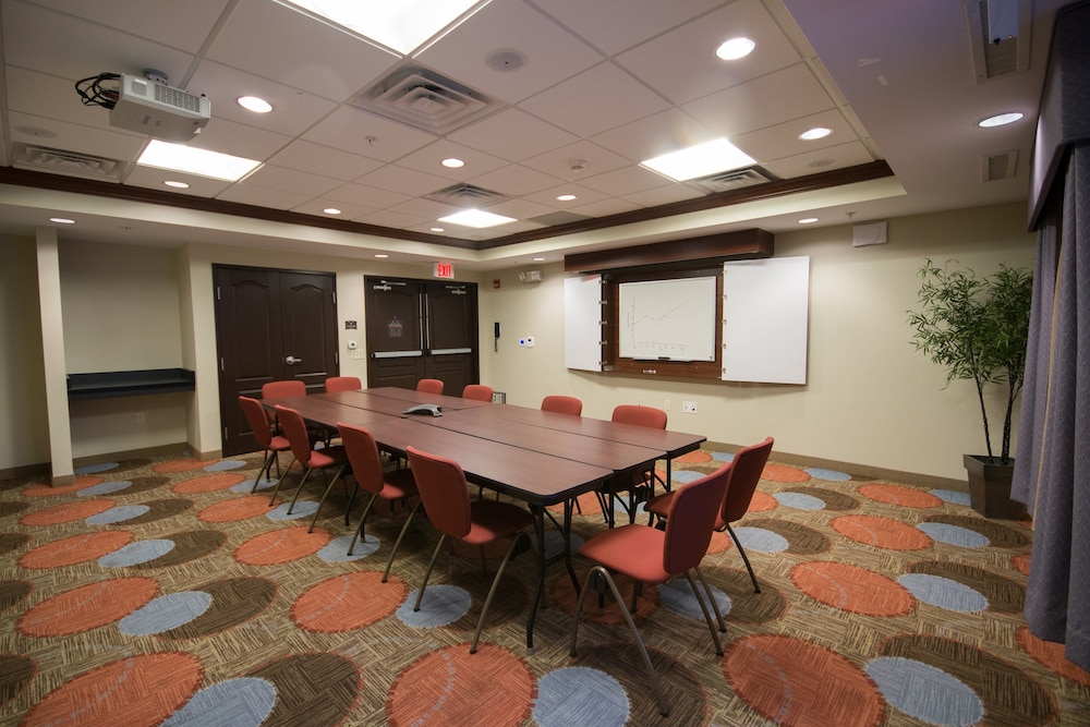 Staybridge Suites Montgomeryville by IHG - photo 25