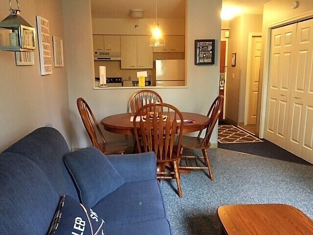 Golden Eagle Lodge Resort - photo 29