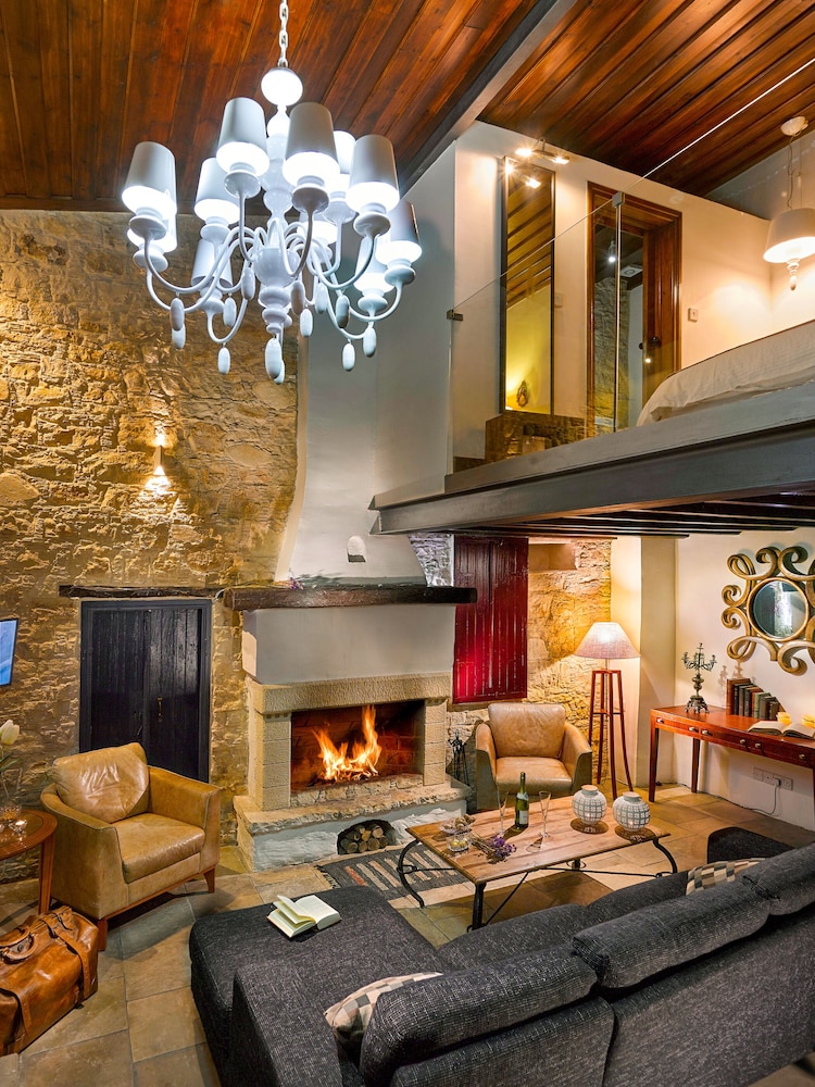Oinoessa Traditional Boutique Guest Houses — Limassol