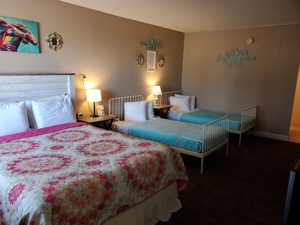 Kansas Country Inn - photo 22