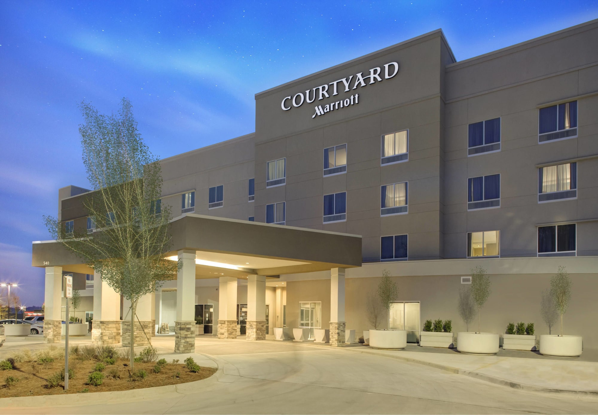 Courtyard By Marriott Atlanta Kennesaw — Kennesaw