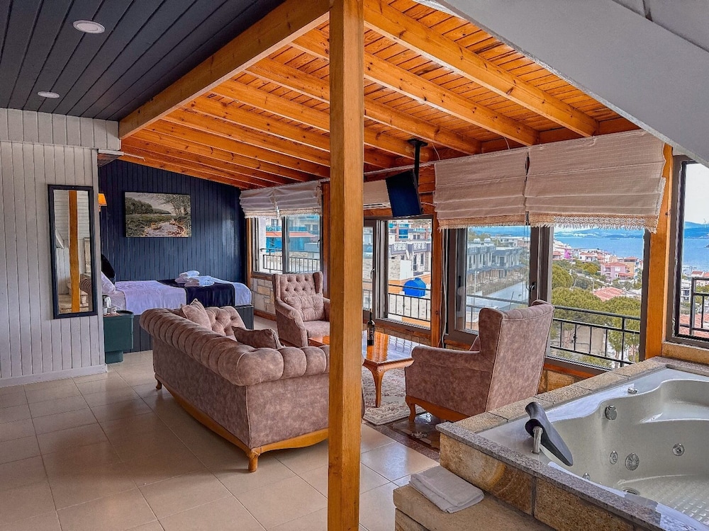 Paska otel in Foca, Turkey