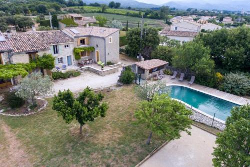 Les Bories — hotel in Taulignan