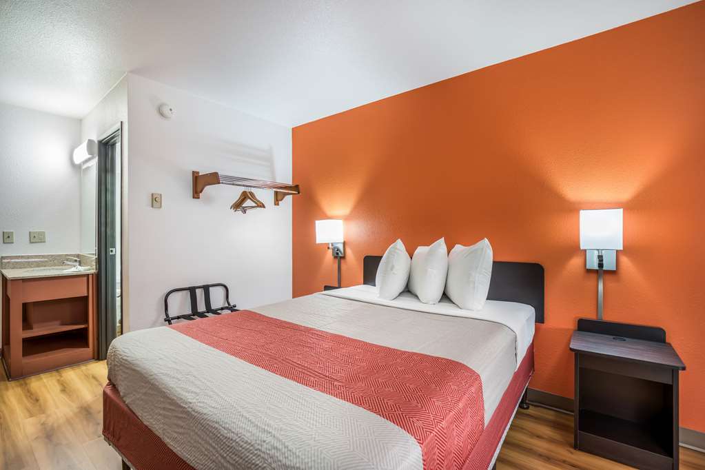 Motel 6 Madison WI East - photo 16