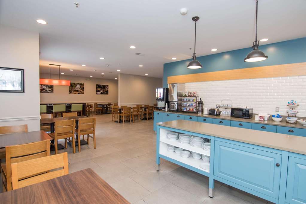Country Inn & Suites by Radisson Lehighton PA - photo 13