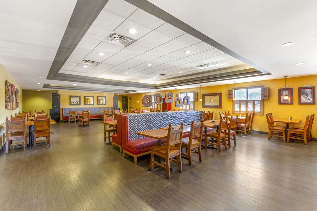 Best Western Plus Rio Grande Inn - photo 8