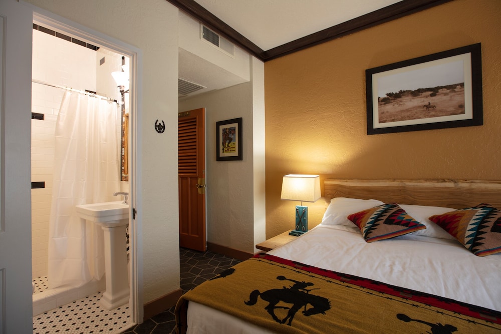 Hotel El Rancho - photo 12