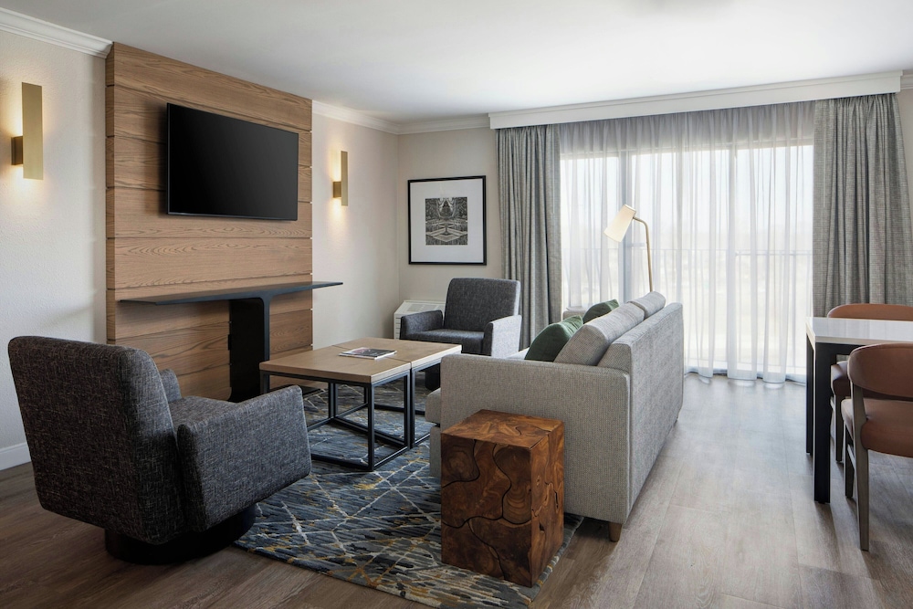 Sheraton Westport Chalet Hotel St. Louis - photo 29