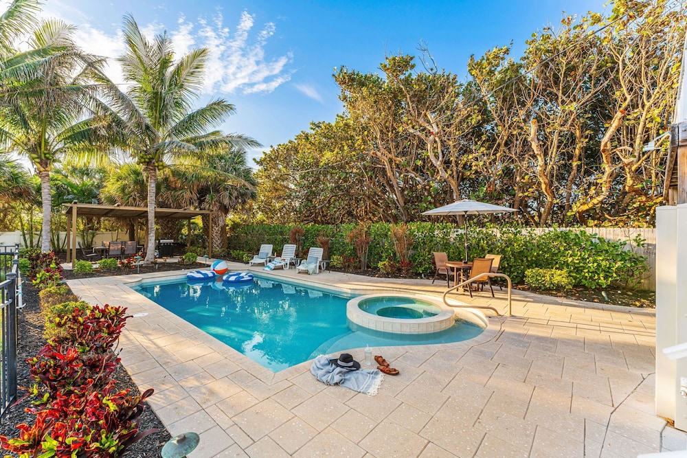 3435 S Highway A1a — Melbourne Beach