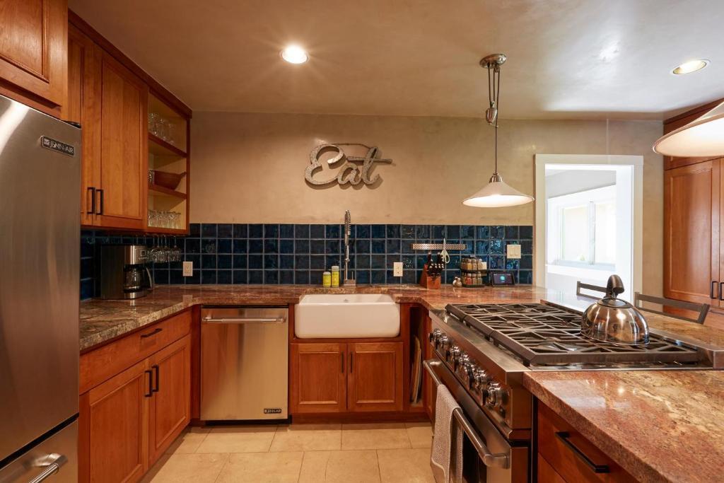Portal de Plaza in Santa Fe NM pet-friendly hotel Santa Fe