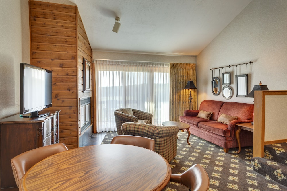 The Highlands at Harbor Springs - photo 55