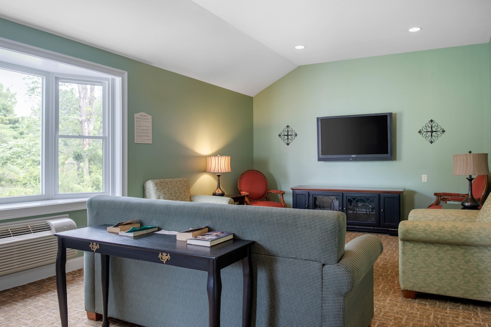 Coachman Inn - photo 39