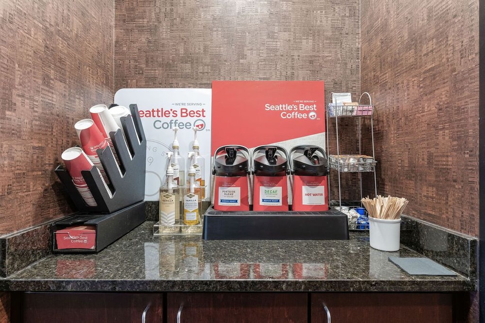 Cobblestone Hotel & Suites Mosinee - photo 82