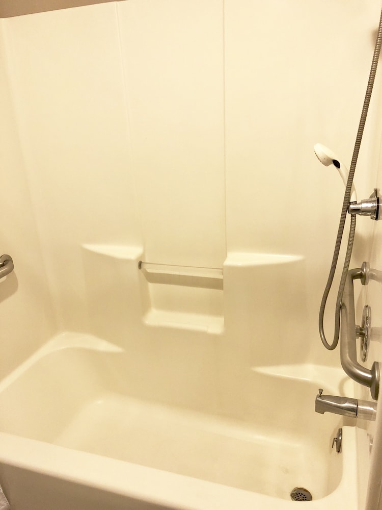 Super 8 by Wyndham Pocatello - photo 13
